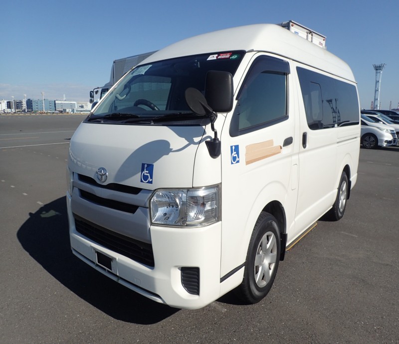 TOYOTA HIACE 2014/7
