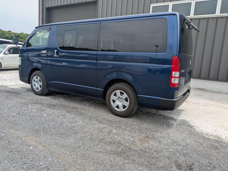 TOYOTA HIACE 2014/7