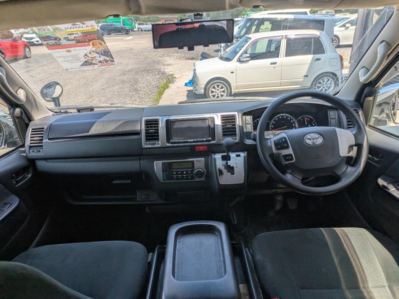 TOYOTA HIACE-V 2015/3