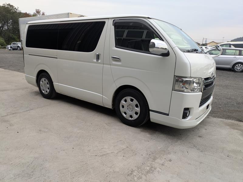 TOYOTA HIACE 2015/2