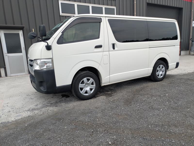 TOYOTA HIACE 2016/7