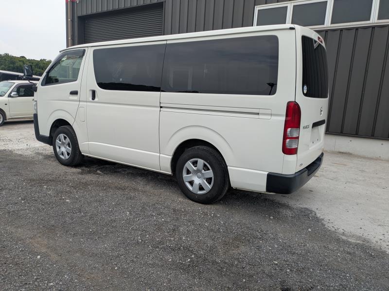 TOYOTA HIACE 2016/7