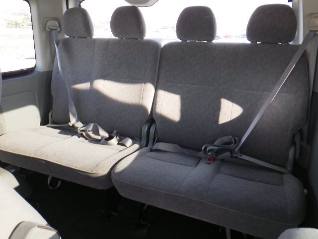 TOYOTA HIACE WAGON 2010/2