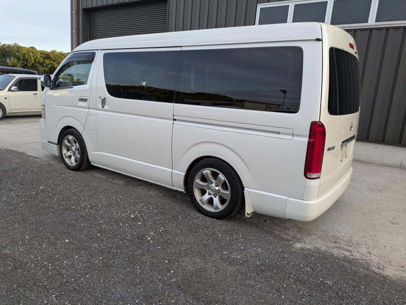 TOYOTA HIACE WAGON 2011/7