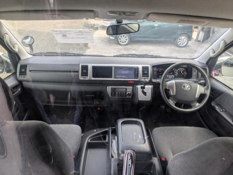 TOYOTA HIACE WAGON 2016/12