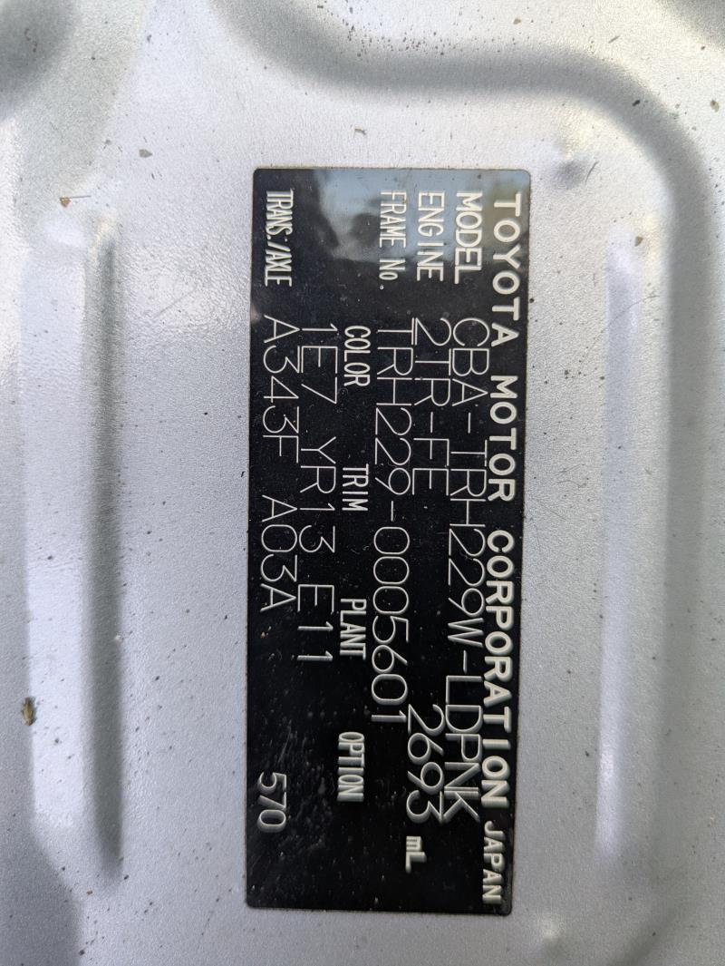 TOYOTA HIACE WAGON 2011/3