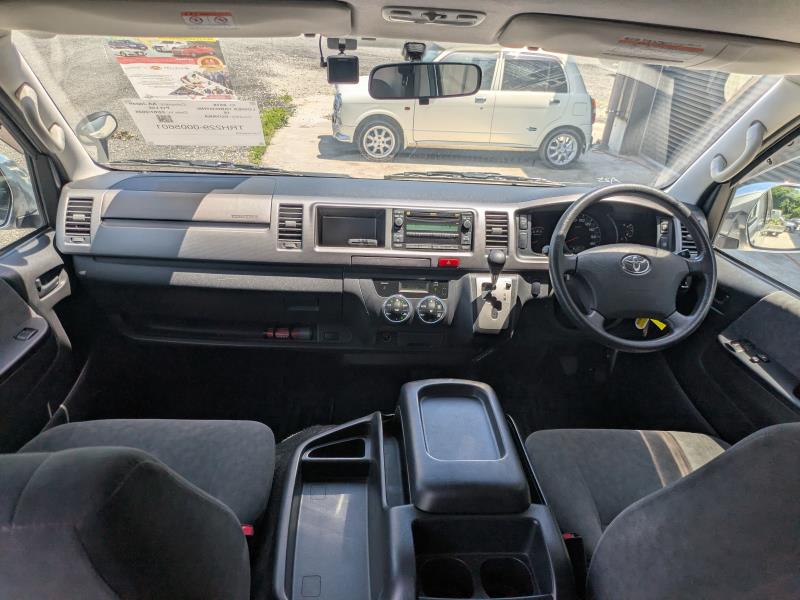 TOYOTA HIACE WAGON 2011/3