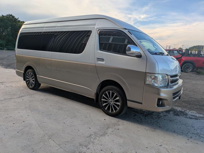 TOYOTA HIACE WAGON 2013/7