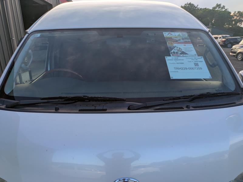 TOYOTA HIACE WAGON 2013/7