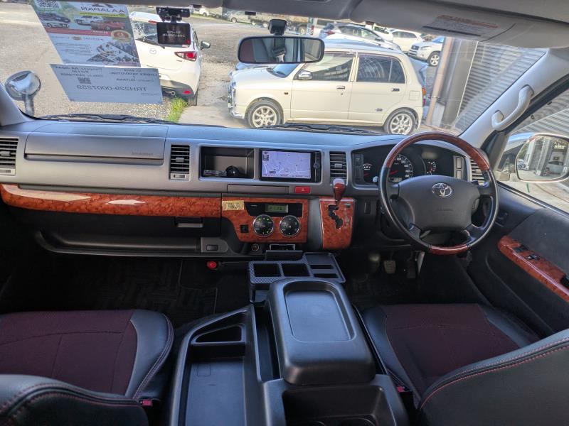 TOYOTA HIACE WAGON 2013/7