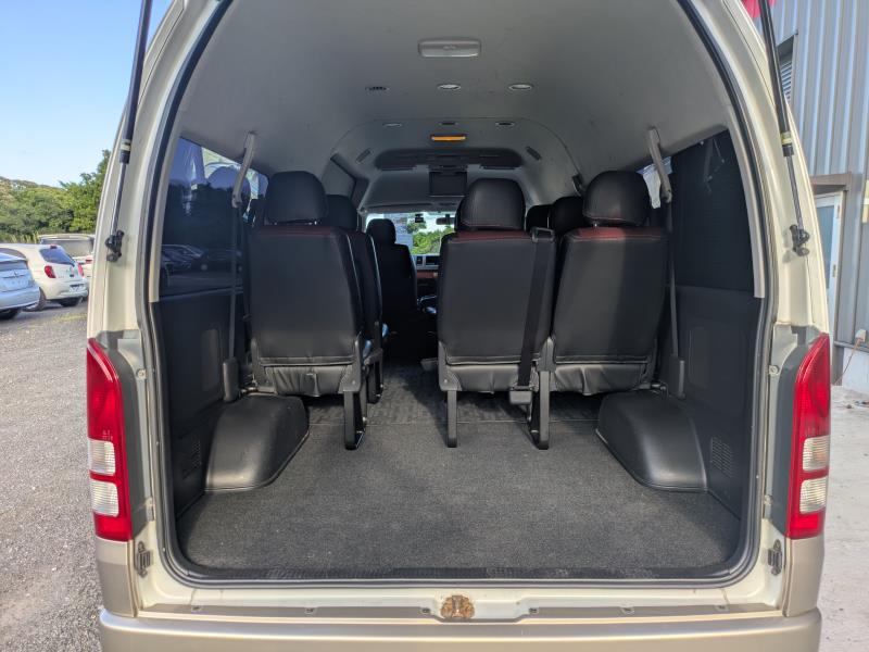 TOYOTA HIACE WAGON 2013/7