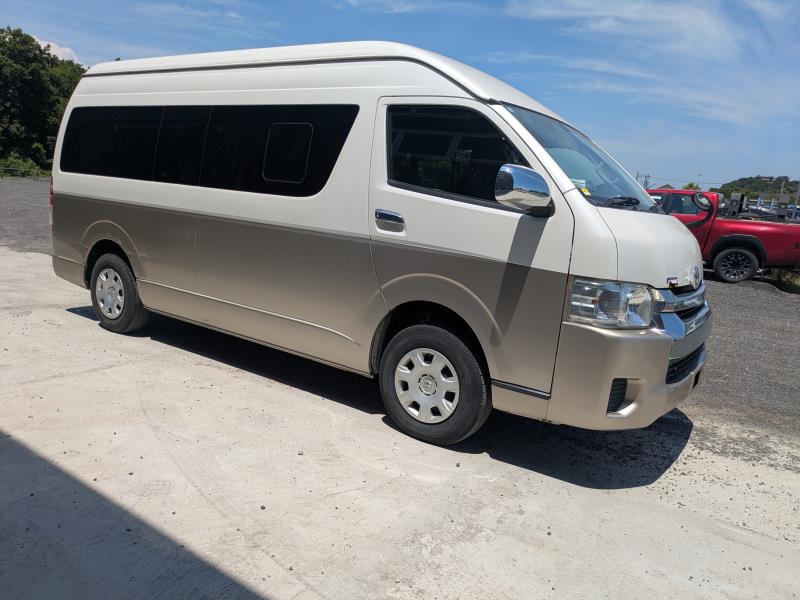 TOYOTA HIACE WAGON 2015/6