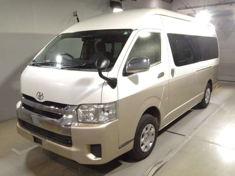 TOYOTA HIACE WAGON 2018/8