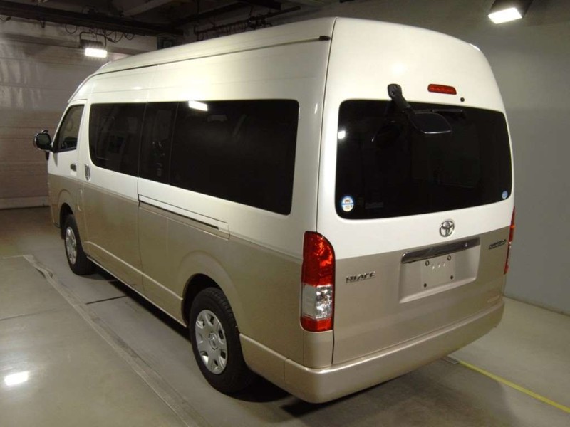 TOYOTA HIACE WAGON 2018/8