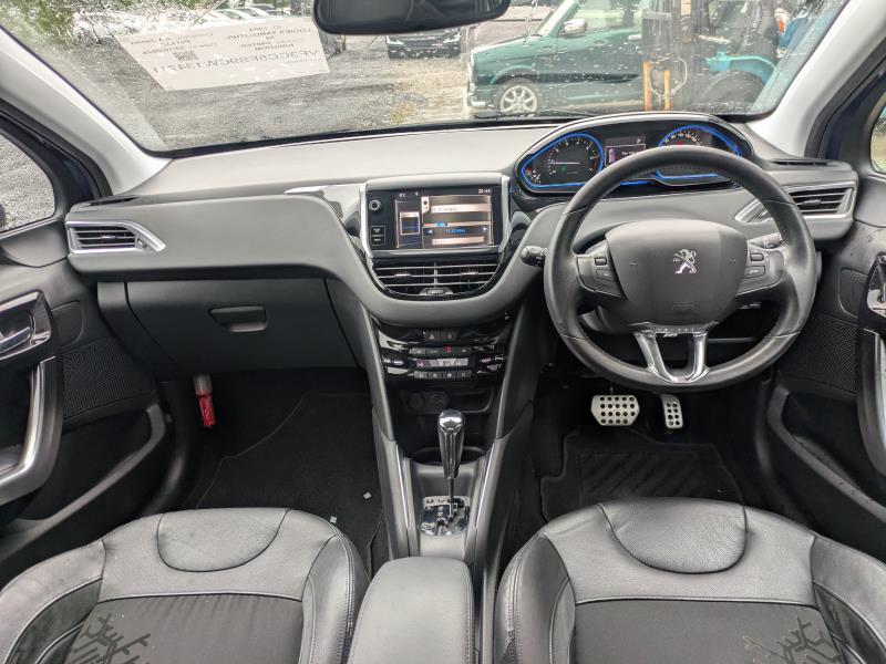 PEUGEOT 208 2013/3