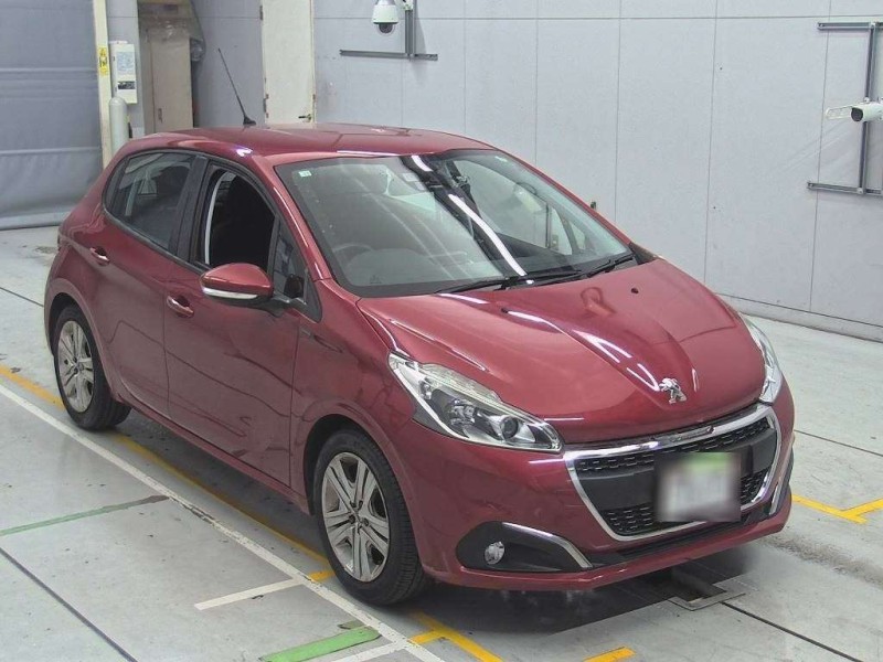 PEUGEOT 208 2018/11