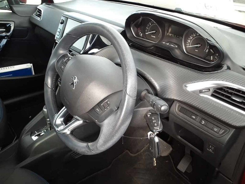 PEUGEOT 208 2018/11
