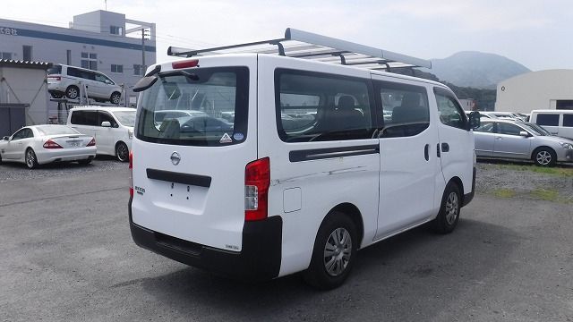 NISSAN NV350 CARAVAN VAN 2015/2