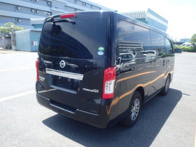 NISSAN NV350 CARAVAN 2020/3