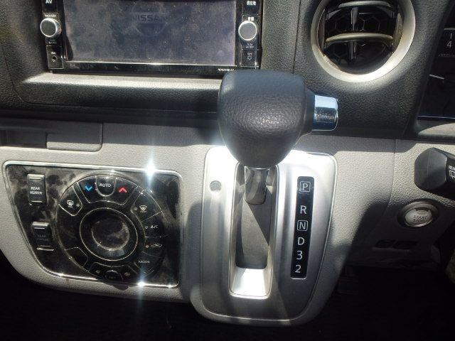 NISSAN NV350 CARAVAN 2020/3