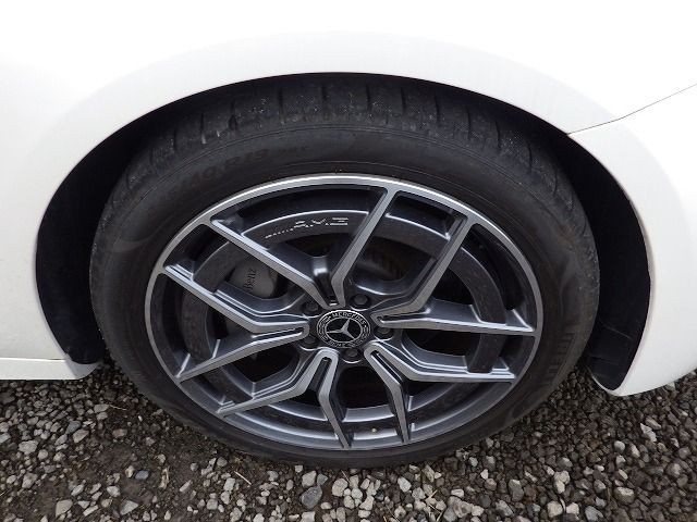 MERCEDES BENZ E CLASS 2023/9