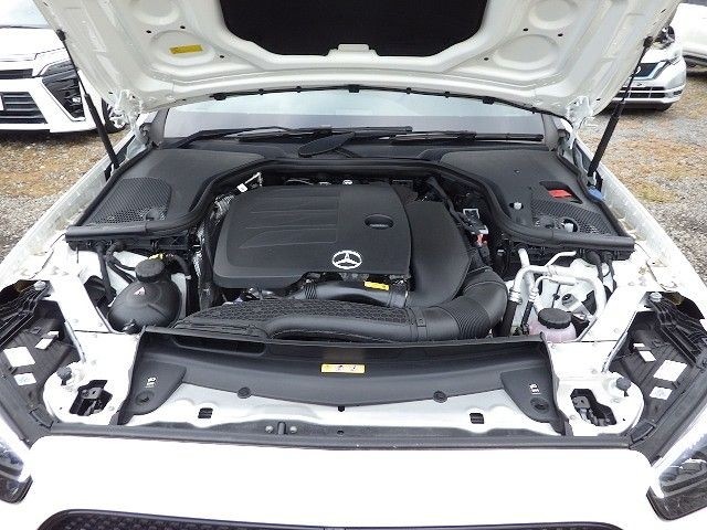 MERCEDES BENZ E CLASS 2023/9