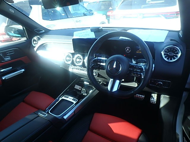 MERCEDES BENZ GLB CLASS 2024/1