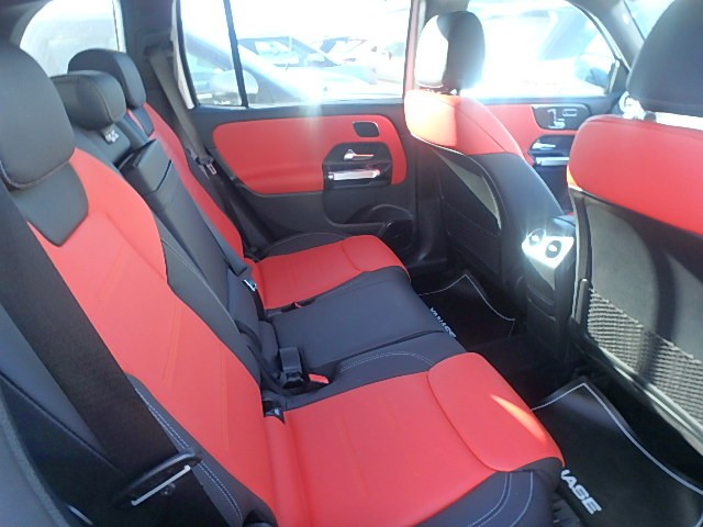 MERCEDES BENZ GLB CLASS 2024/1