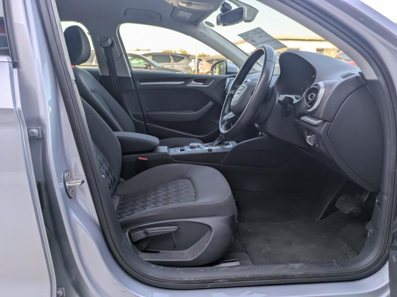 AUDI A3 SEDAN 2015/11