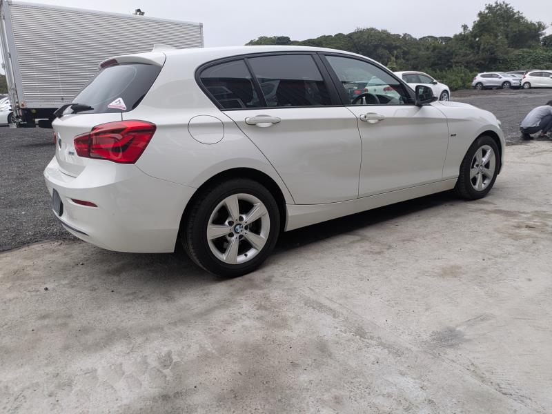 BMW 1 SERIES 2015/11
