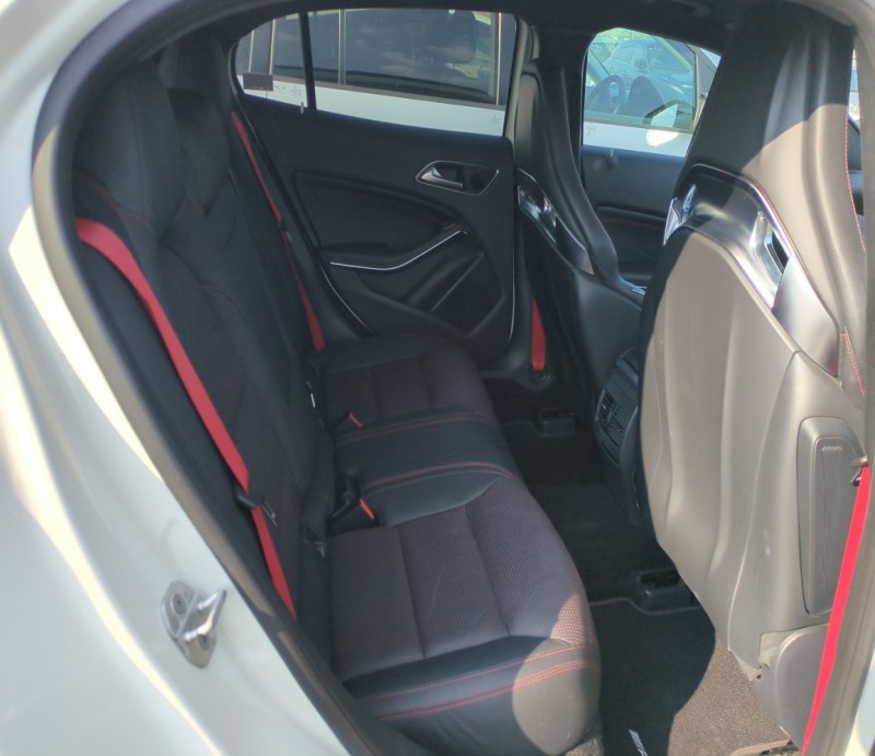 MERCEDES BENZ GLA CLASS 2015/3