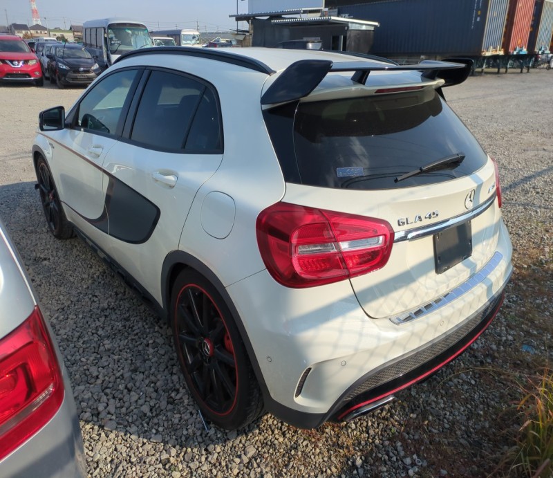 MERCEDES BENZ GLA CLASS 2015/3