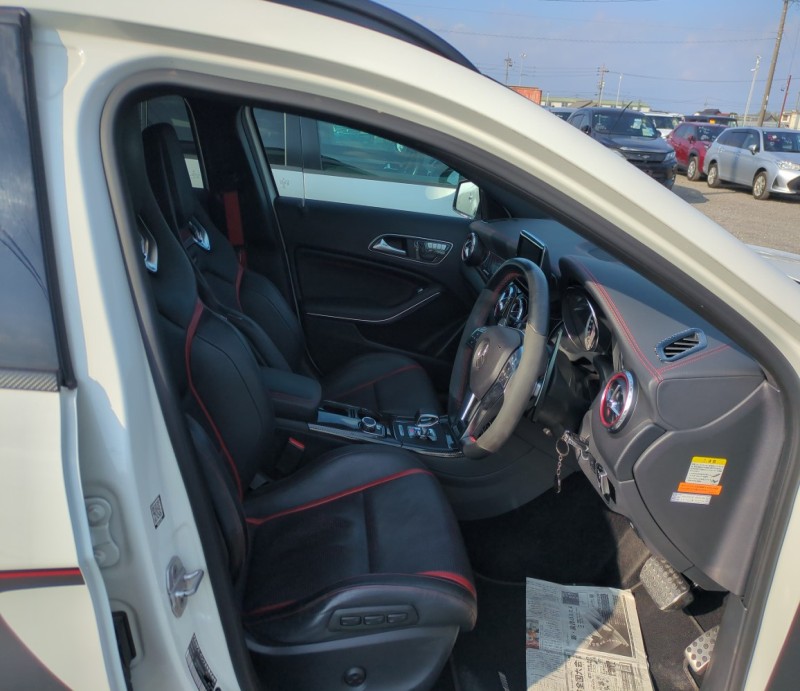 MERCEDES BENZ GLA CLASS 2015/3