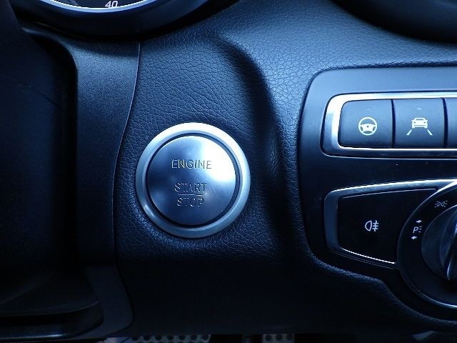 MERCEDES BENZ C CLASS 2017/12