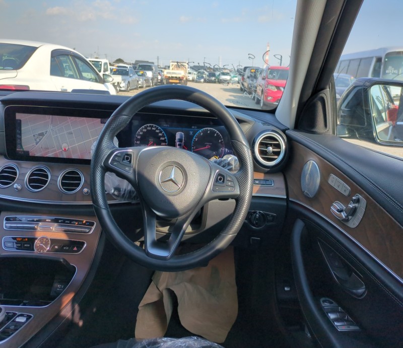 MERCEDES BENZ E CLASS 2018/1