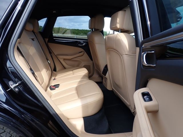 PORSCHE MACAN 2018/12