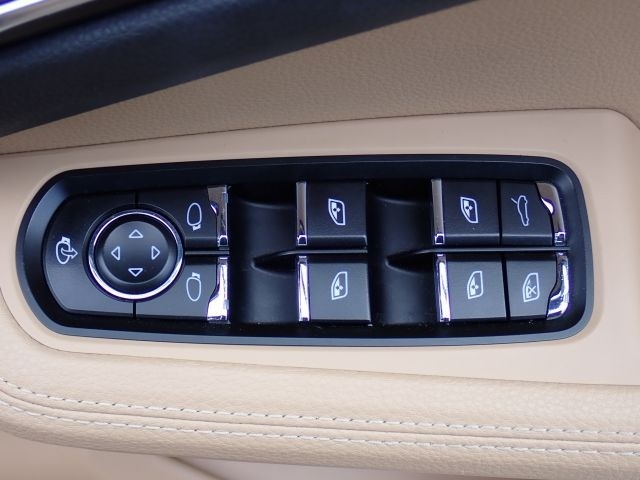 PORSCHE MACAN 2018/12