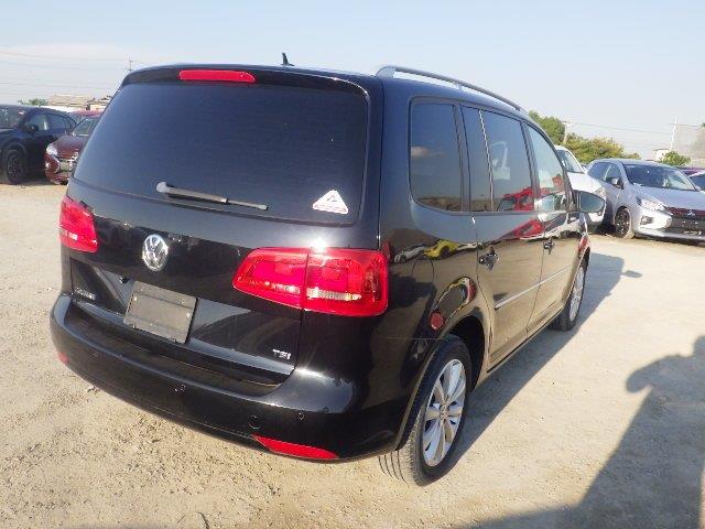 VOLKSWAGEN GOLF TOURAN 2011/10
