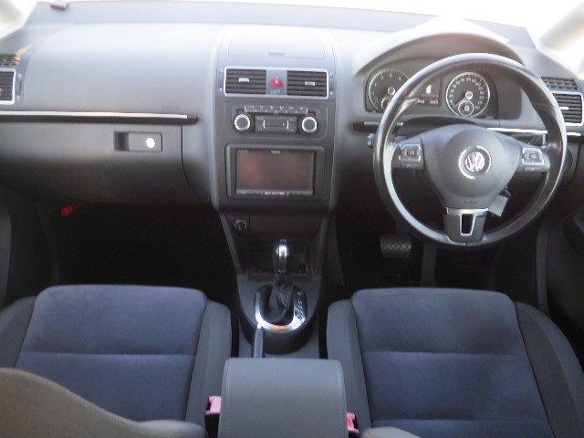 VOLKSWAGEN GOLF TOURAN 2011/10