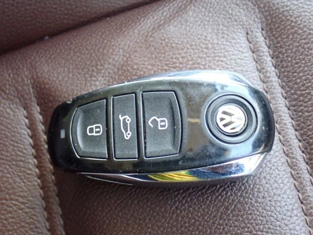 VOLKSWAGEN TOUAREG 2014/7