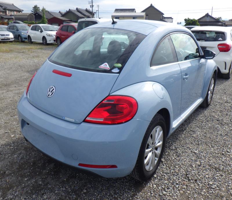 VOLKSWAGEN BEETLE 2014/5