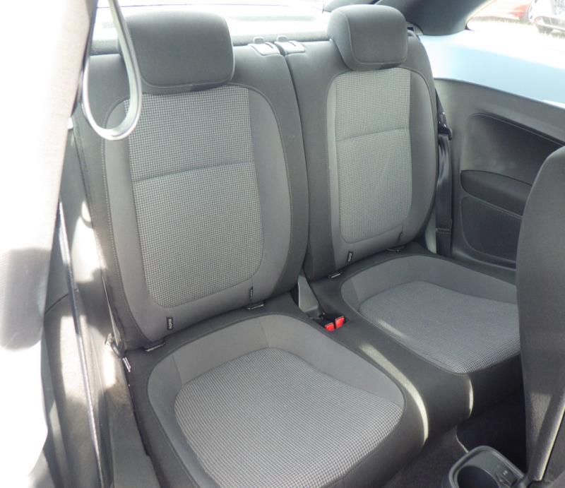 VOLKSWAGEN BEETLE 2014/5