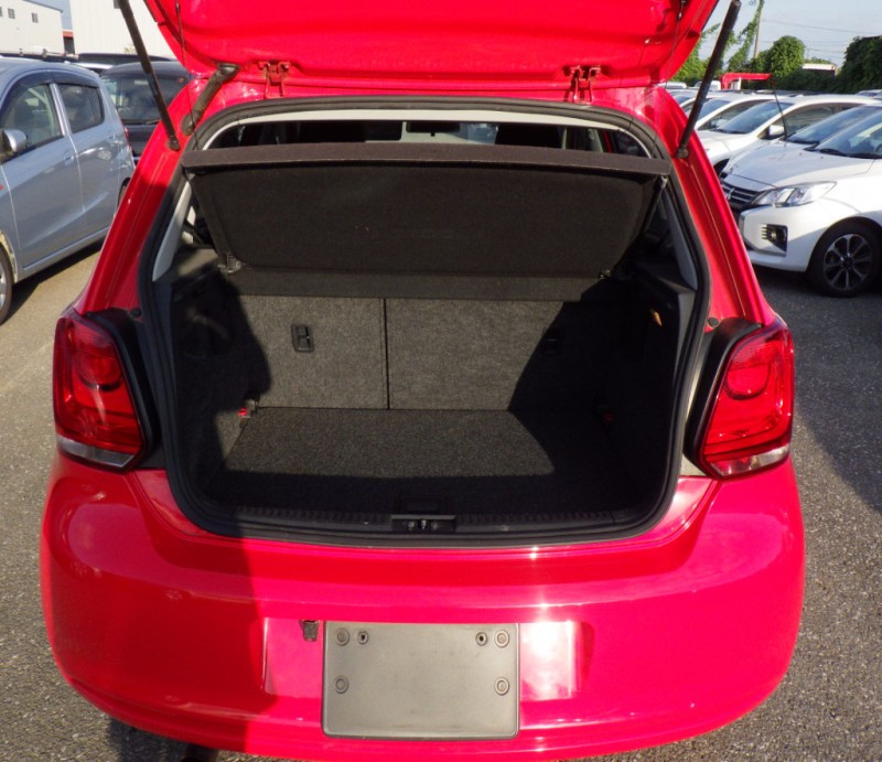 VOLKSWAGEN POLO 2013/8