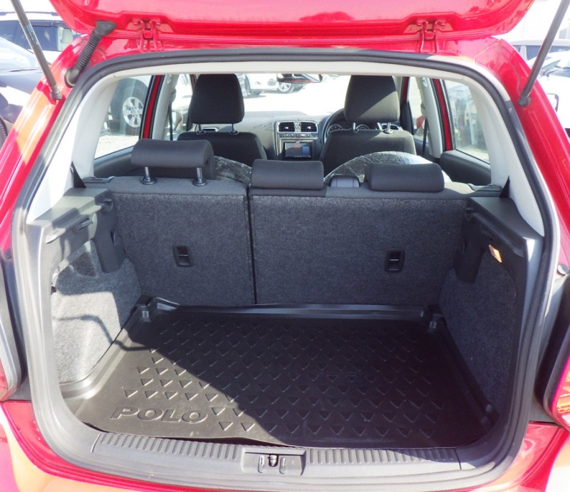 VOLKSWAGEN POLO 2013/9