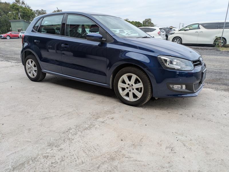 VOLKSWAGEN POLO 2013/10