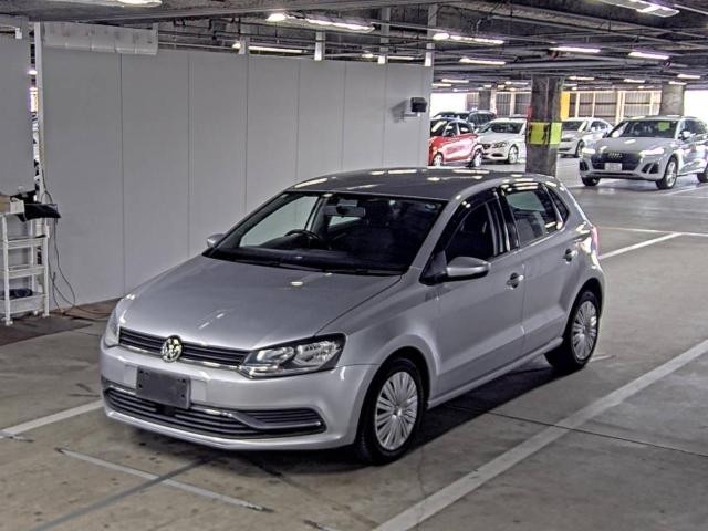VOLKSWAGEN POLO 2014/10