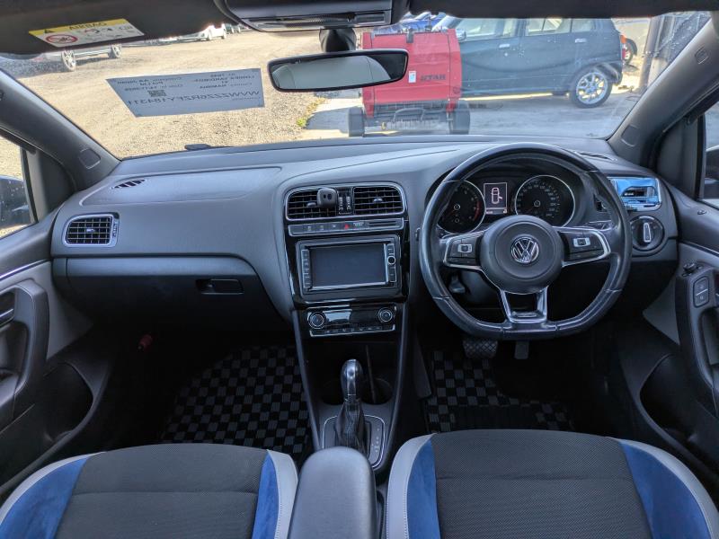 VOLKSWAGEN POLO 2015/6
