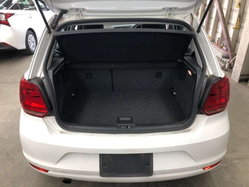 VOLKSWAGEN POLO 2015/11