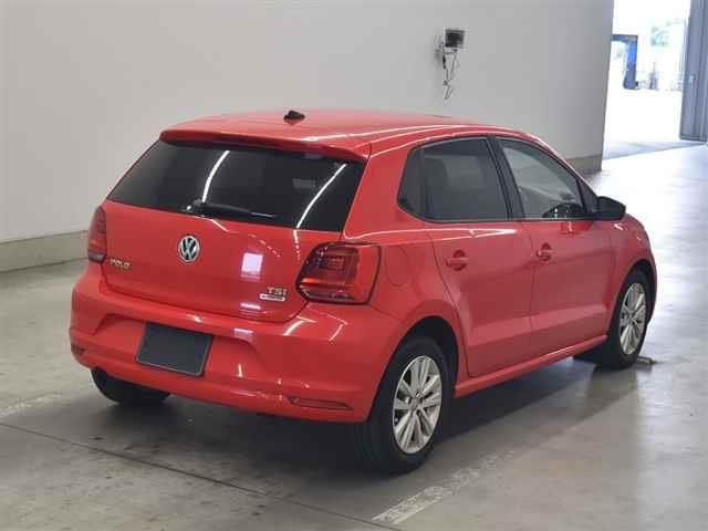 VOLKSWAGEN POLO 2016/6
