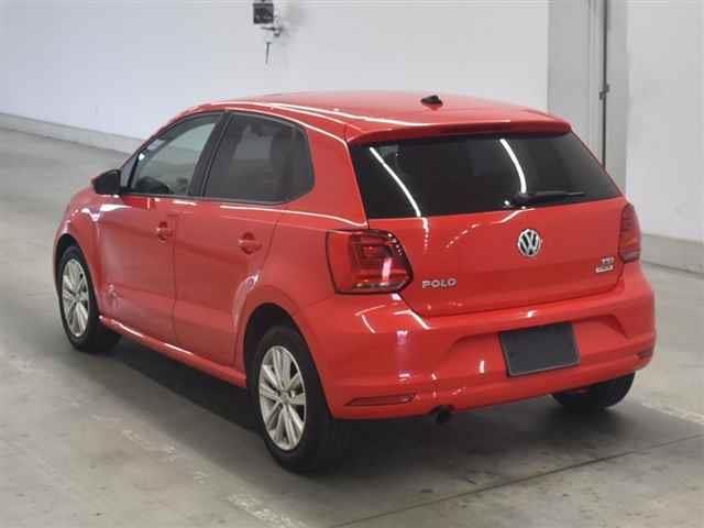 VOLKSWAGEN POLO 2016/6